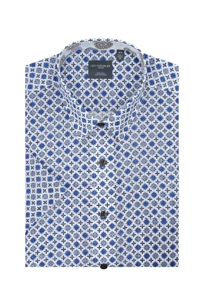 Blue Punchy Print Men's Button-Down Short-Sleeve