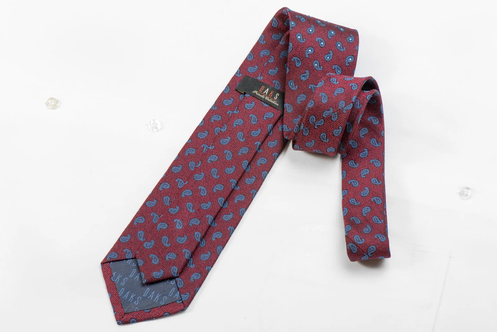 Daks Men's Crystal Silk Necktie Blue Paisley On Burgundy